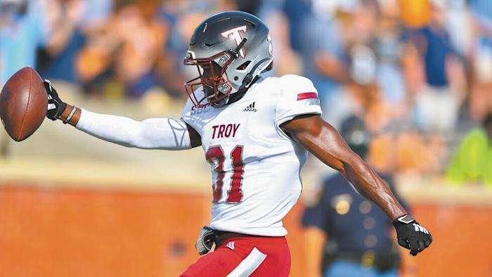 Dell Pettus announced on social media he will be entering the transfer portal. Can the Troy defender land an offer from a top school? Click here to read more.